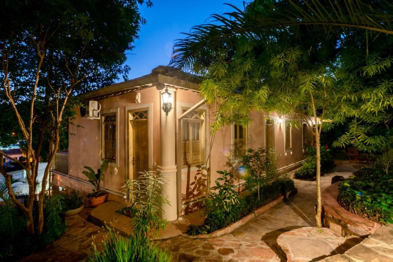 Serrano Inn